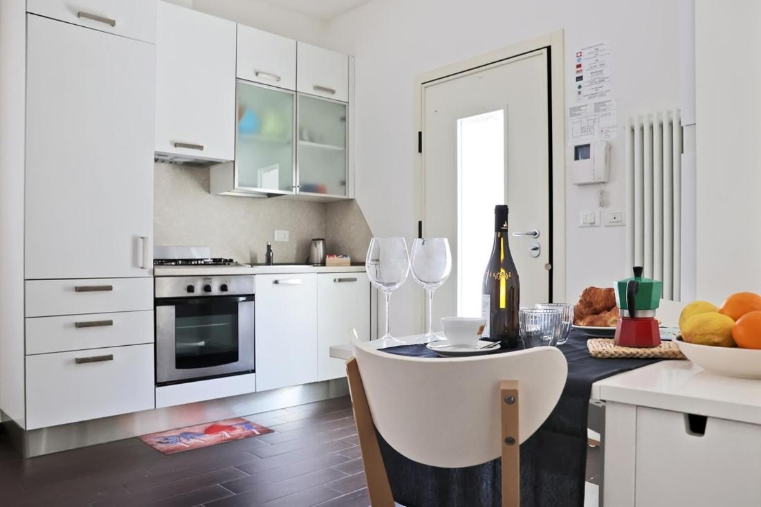 Casa Vacanze Aurora Centro リミニ エクステリア 写真