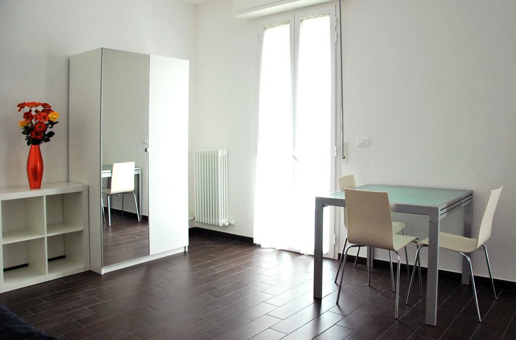 Casa Vacanze Aurora Centro リミニ 部屋 写真